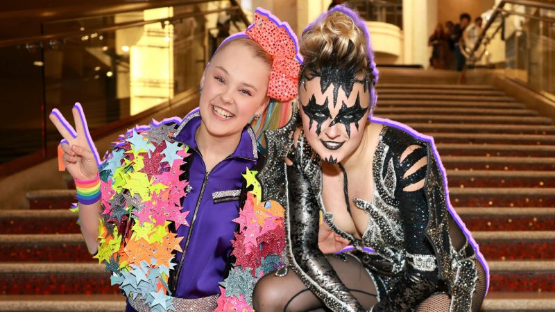 People are cringing HARD at JoJo Siwa's new 'bad girl' era, but I know exactly what she's doing