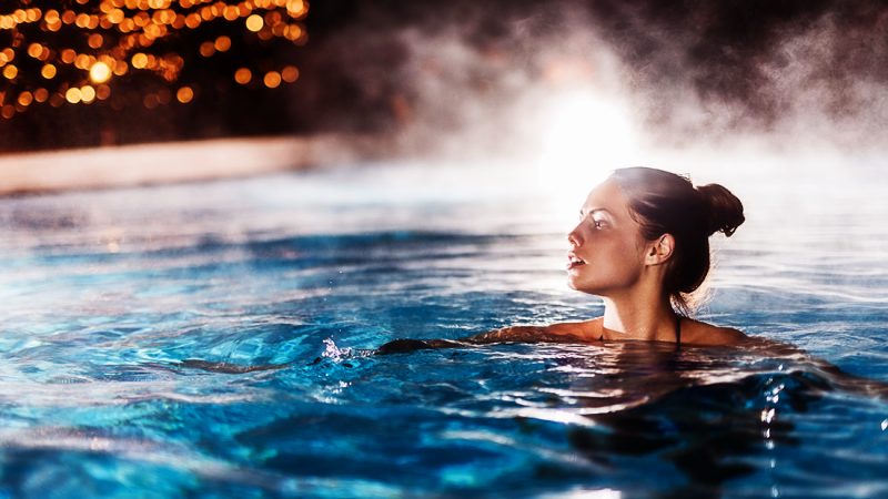 NZ has it's own hot pool swim-up bar and it looks incredible