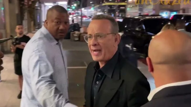 'Back the fck off!': Tom Hanks loses his absolute shit at a fan who bumps into his wife 