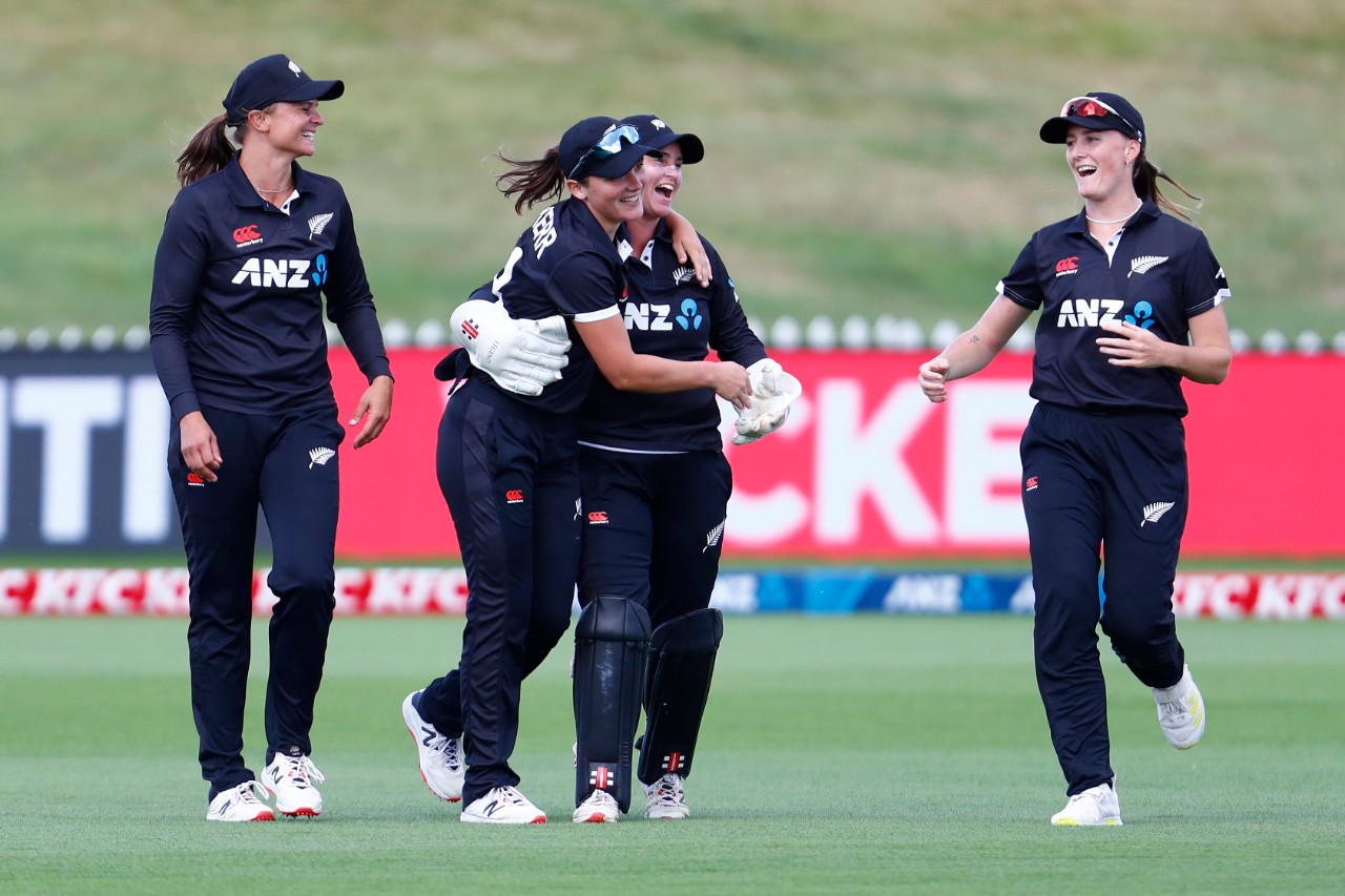 QUEENSTOWN, NEW ZEALAND - FEBRUARY 22: White Ferns celebrate a wicket during game four in the One Day International series between the New Zealand White Ferns and India at John Davies Oval on February 22, 2022 in Queenstown, New Zealand. (Photo by James Allan/Getty Images)