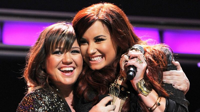 Demi Lovato admits to using a Kelly Clarkson-inspired email address