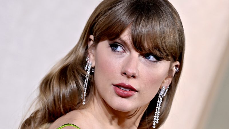Why has Taylor Swift's name been banned from search on X/Twitter?