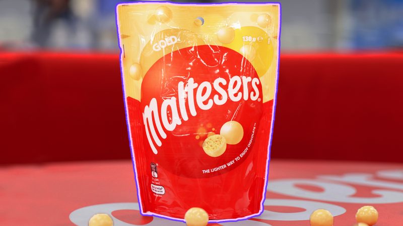 Maltesers have dropped a new ‘Gold’ flavour for Kiwis and OMG it looks luxurious